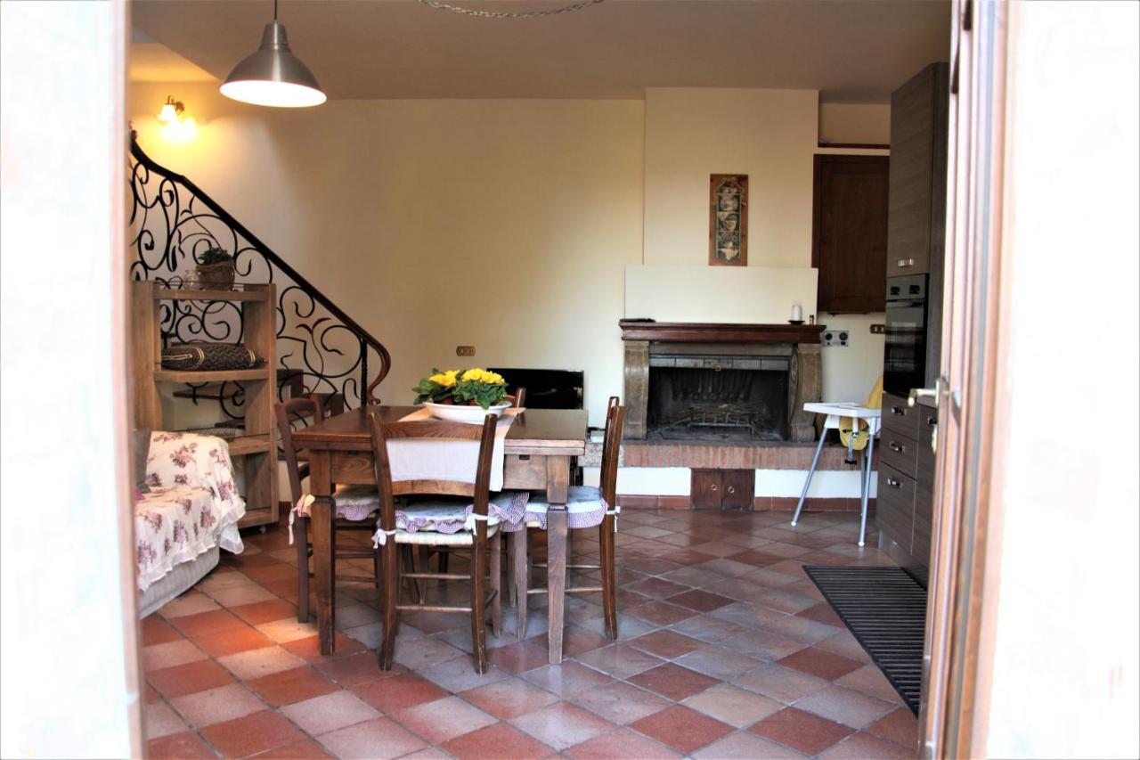 Claudia Vacanza Toscana - Appartamento Nocciolo- 10 Min Da Siena Malignano Eksteriør billede
